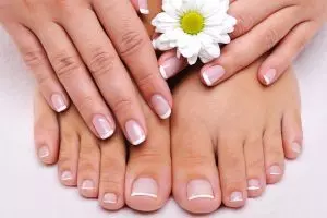 لایه لایه شدن ناخن