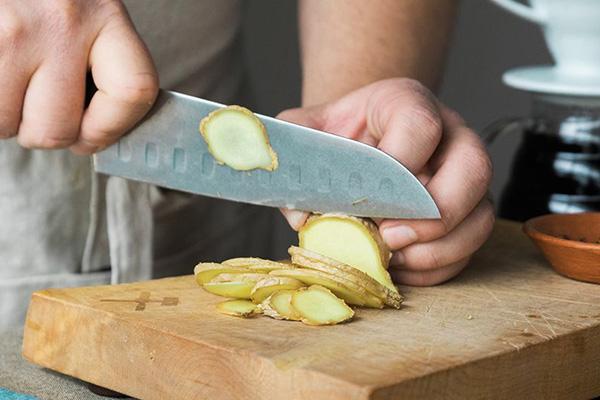 مصرف زنجبیل برای کاهش فوری اسید معده
